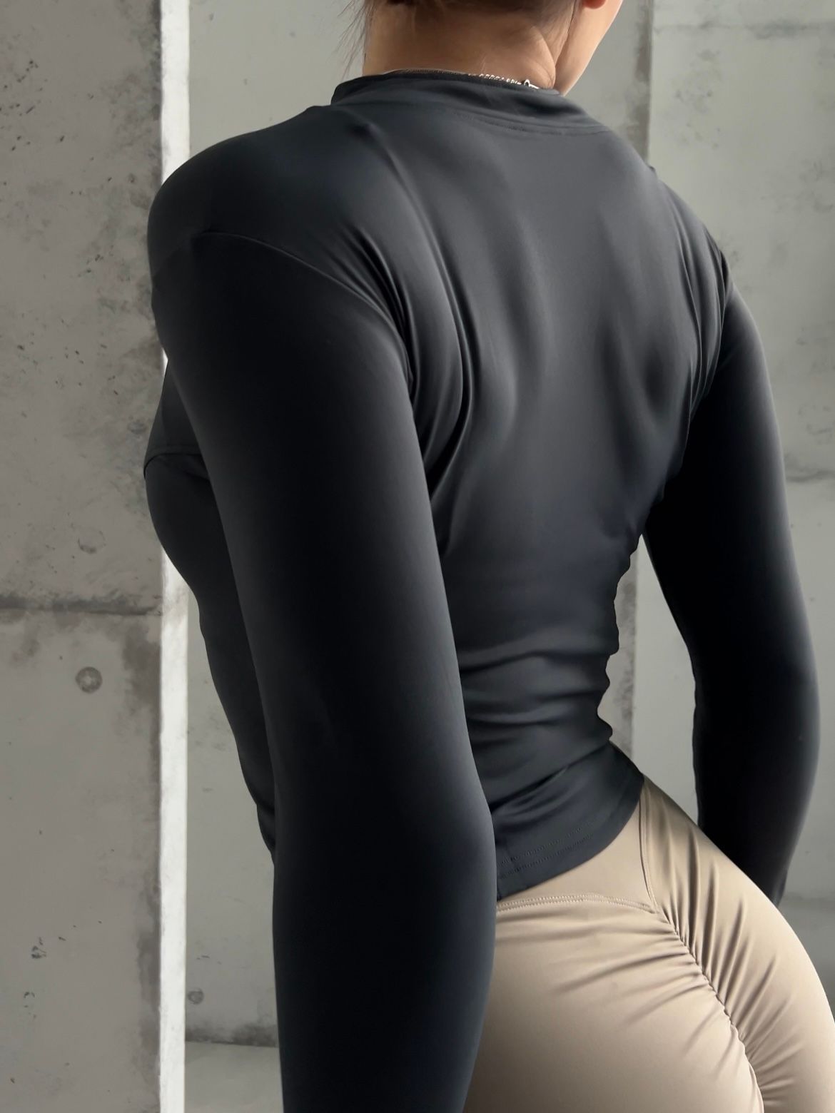 Спортивний Кроп топ на мікрофлісі Crop Top Microflecce model 164 Grafite (сірий) - S KROP-164-GRAF-S фото