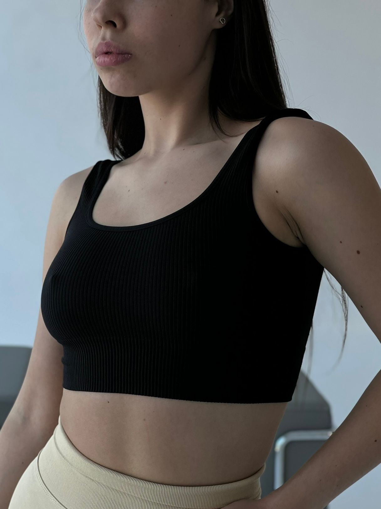 Безшовний топ в рубчик на широких бретельках GIULIA Top Rib Nero (чорний) - S/M TOPTANRIB-NR-SM фото
