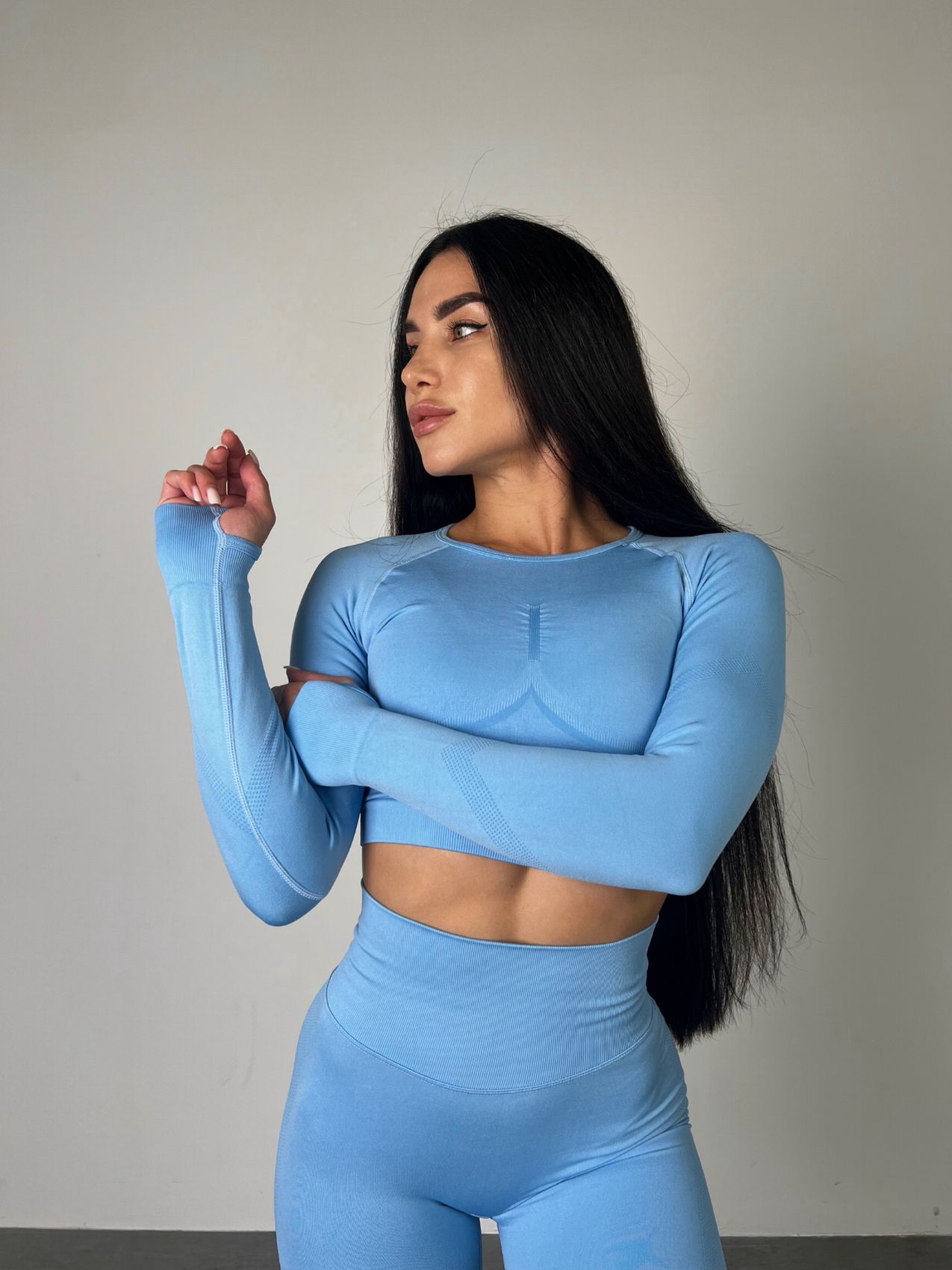 Безшовний кроп топ з рукавами Crop Top model 5 Azure blue (блакитний) - S CROPT-M5-AZBL-S фото