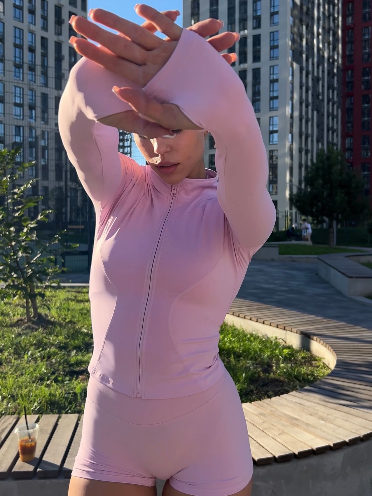 Спортивний Кроп топ на блискавці Crop Top model 65 Light pink (рожевий) - M CROP-65-LIPINK-M фото