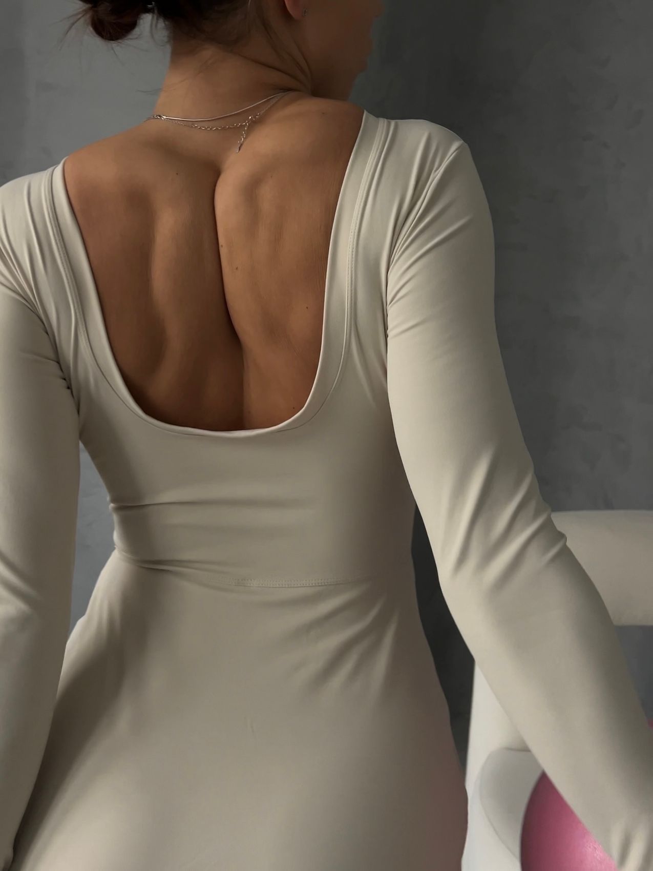 Жіноча спортивна сукня Dress model 159 Crema (слонова кістка) - S DRESS-159-CREMA-S фото